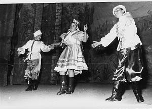 ECOLE DES DAMES AFRICAINES RUE BERANGER ST PIERRE FESTIVITES 1954 1955  (7)